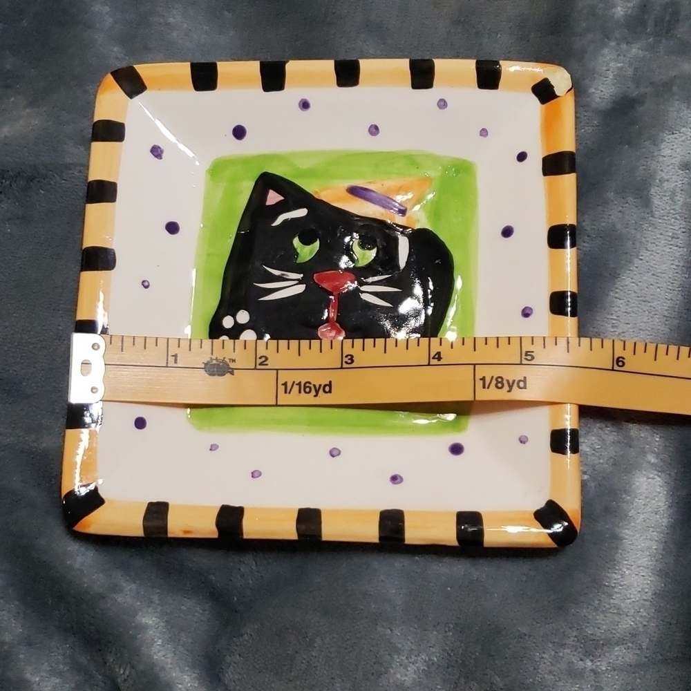 Set of 3 Halloween Decorative Plates - Picture 6 of 7